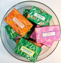 Ladda upp bild till gallerivisning, Handgjorda naturliga tvålar